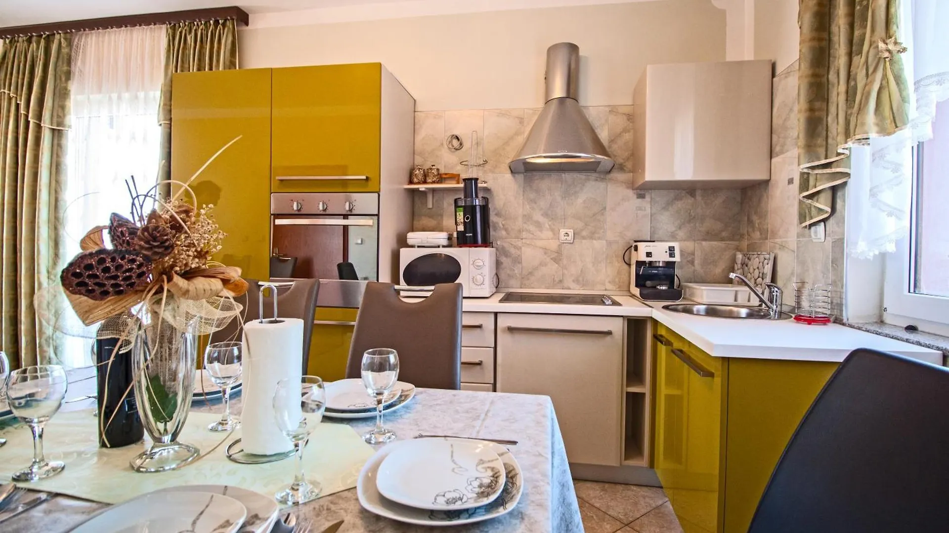 Apartments Villa Excellente Belvedere Pula 0*,